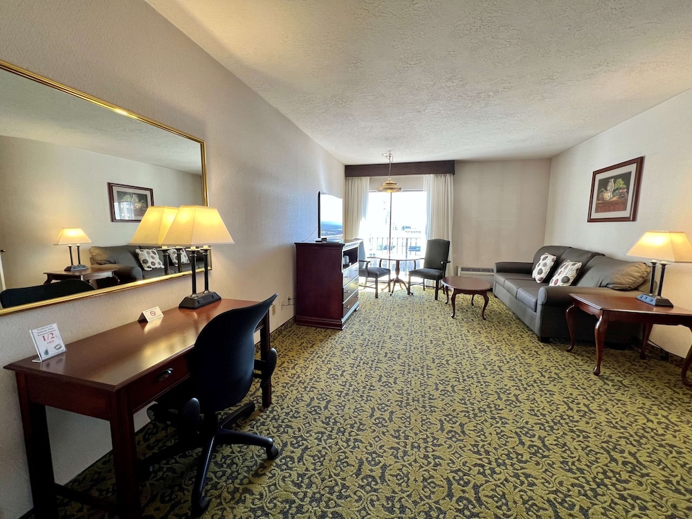 Salt Lake Plaza Hotel 32/39