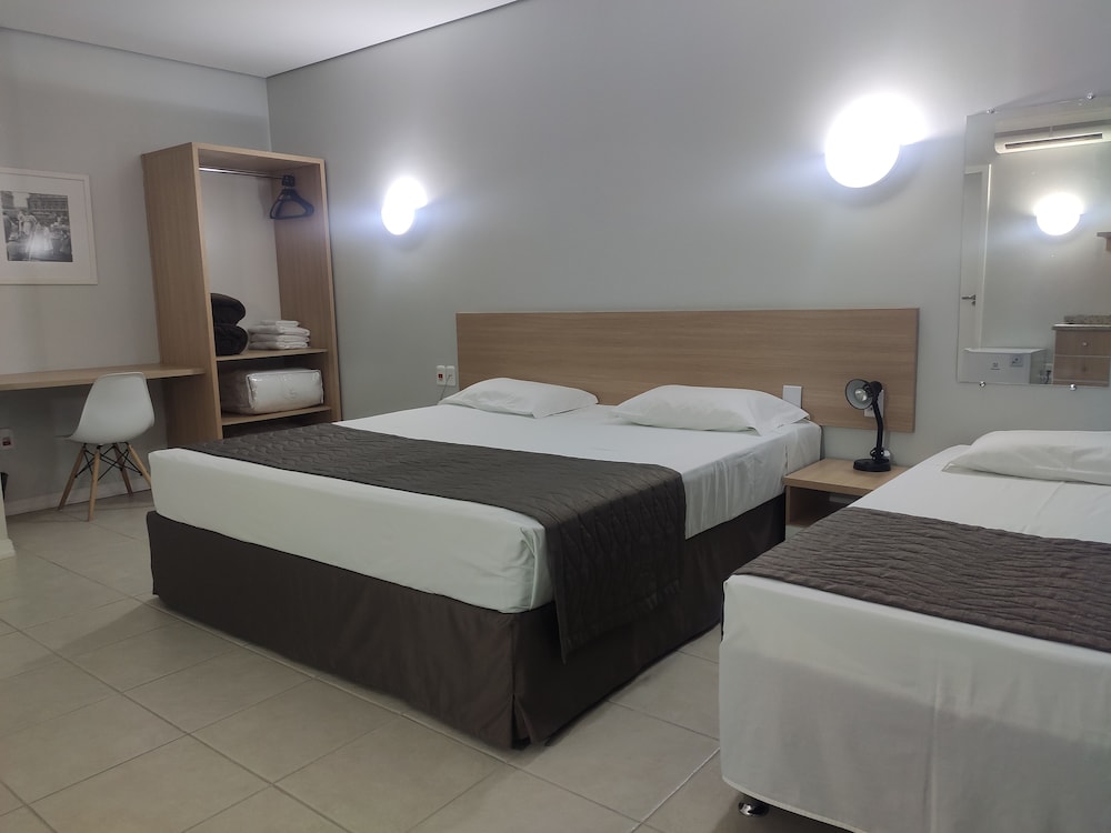Igaras hotel 4/48