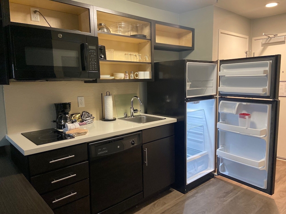 Extended Studio Hotel Ontario 6/36