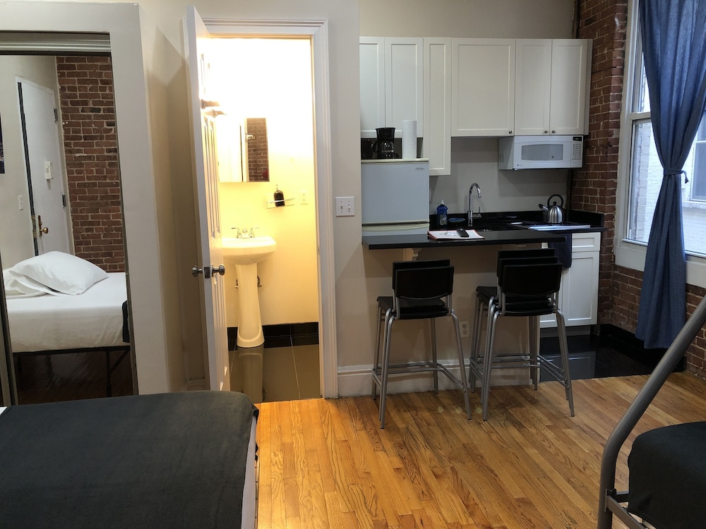 Studios Midtown Manhattan 40/50