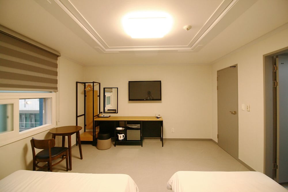 Trevi Hotel 30/46