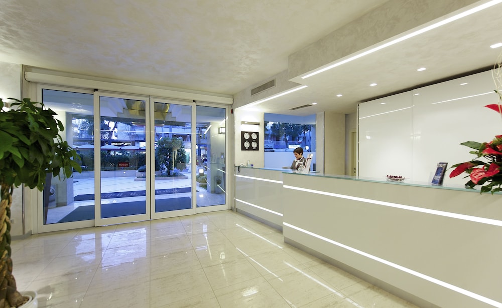 MERCURE RIMINI ARTIS 6/50