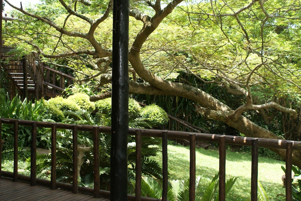 Ndiza Lodge & Cabanas 24/50