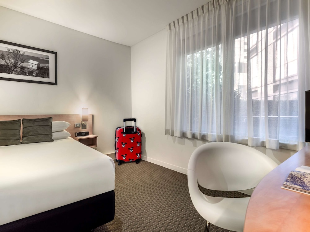 ibis Melbourne Hotel and Apartments 26/70