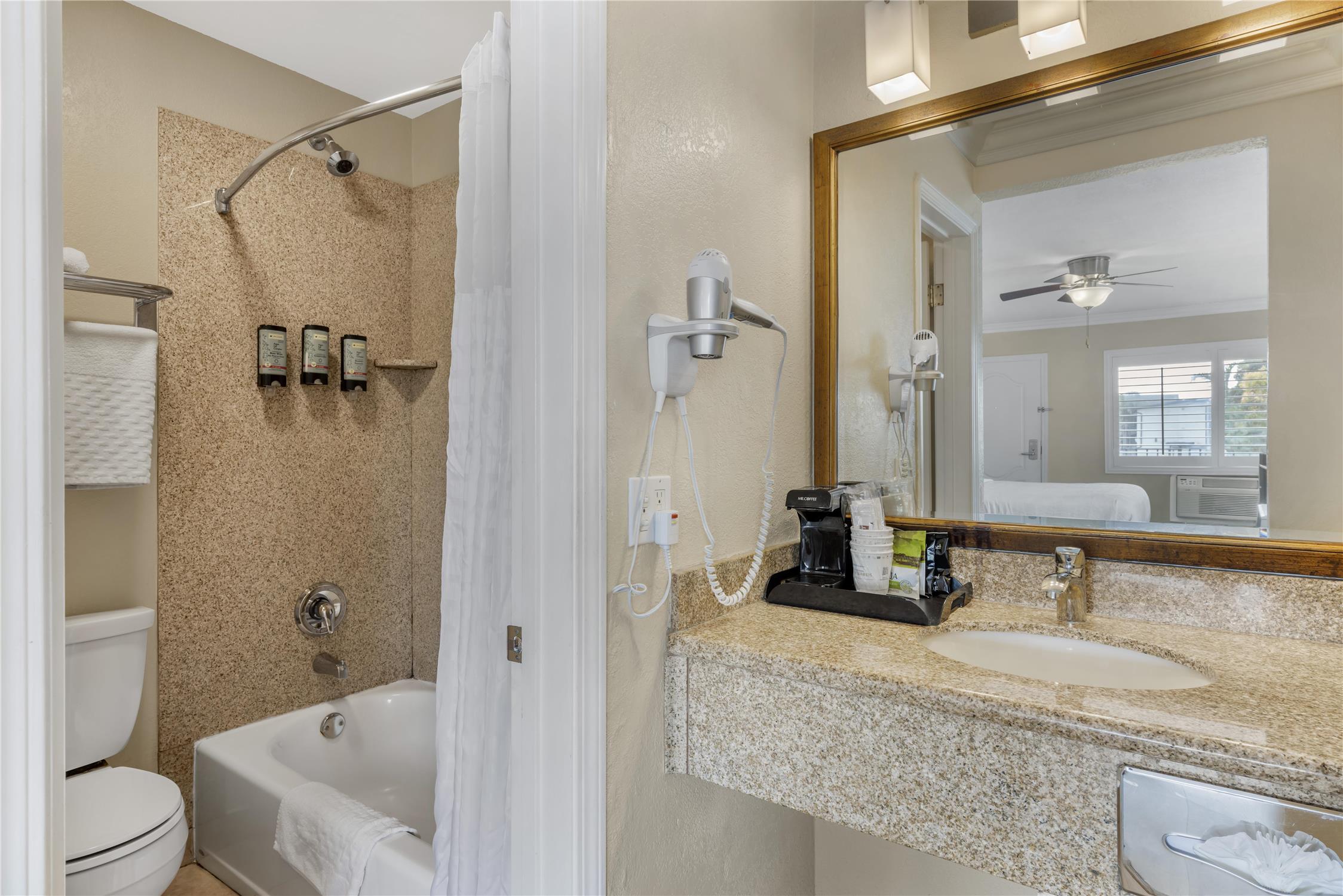 Best Western Tradewinds 46/48