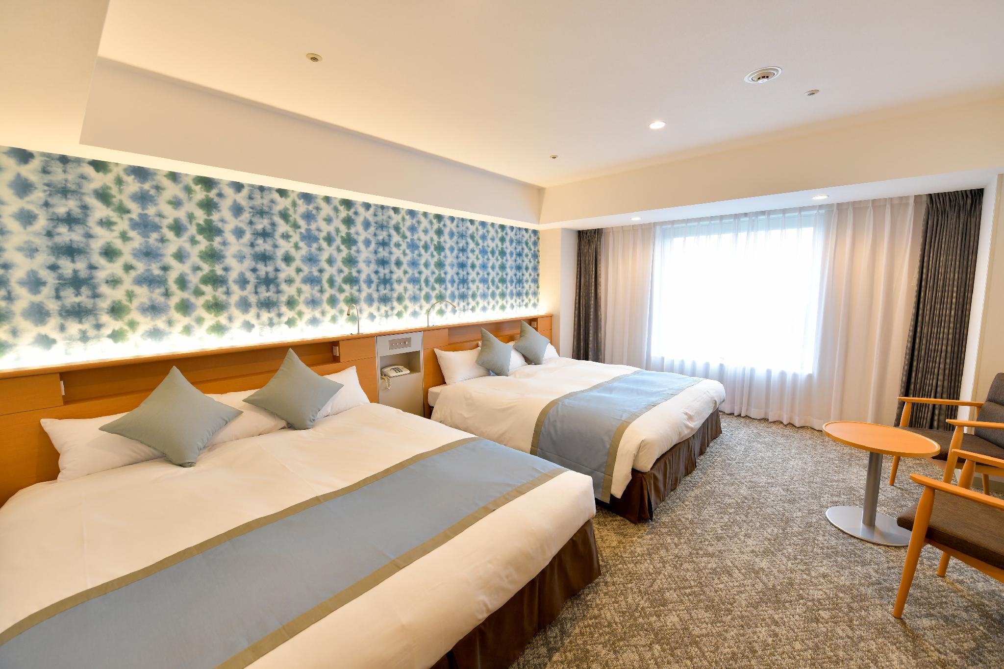 Hollywood, Twin Beds, 2 Queen Beds, High Floor