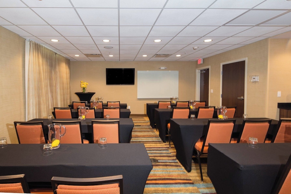 Fairfield Inn & Suites By Marriott Chillicothe 42/50