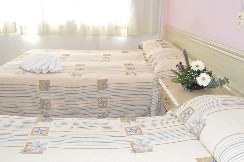 Hotel Viena 25/34