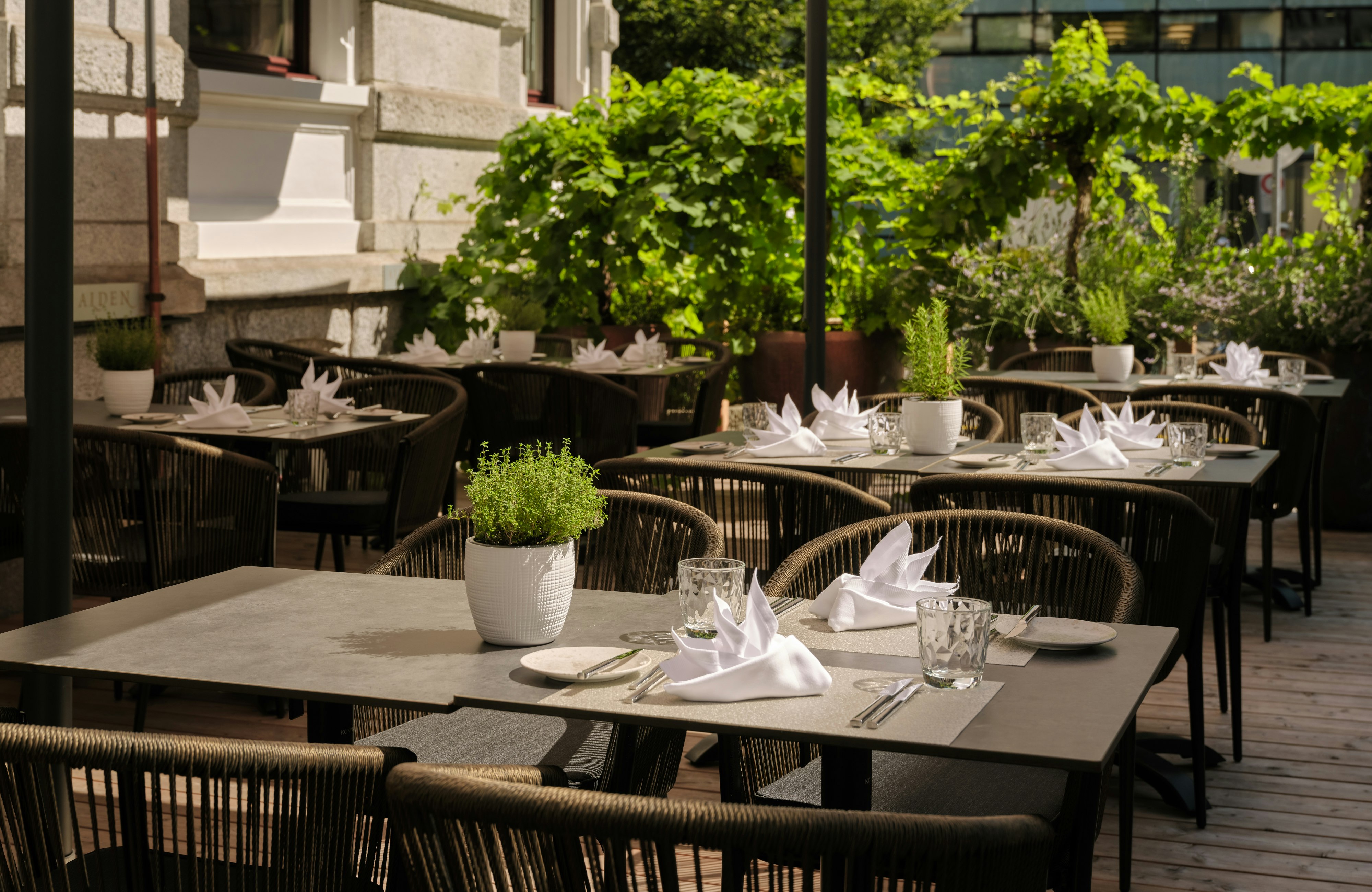 Hotel Alden Splugenschloss Zurich - Leonardo Limited Edition 30/36