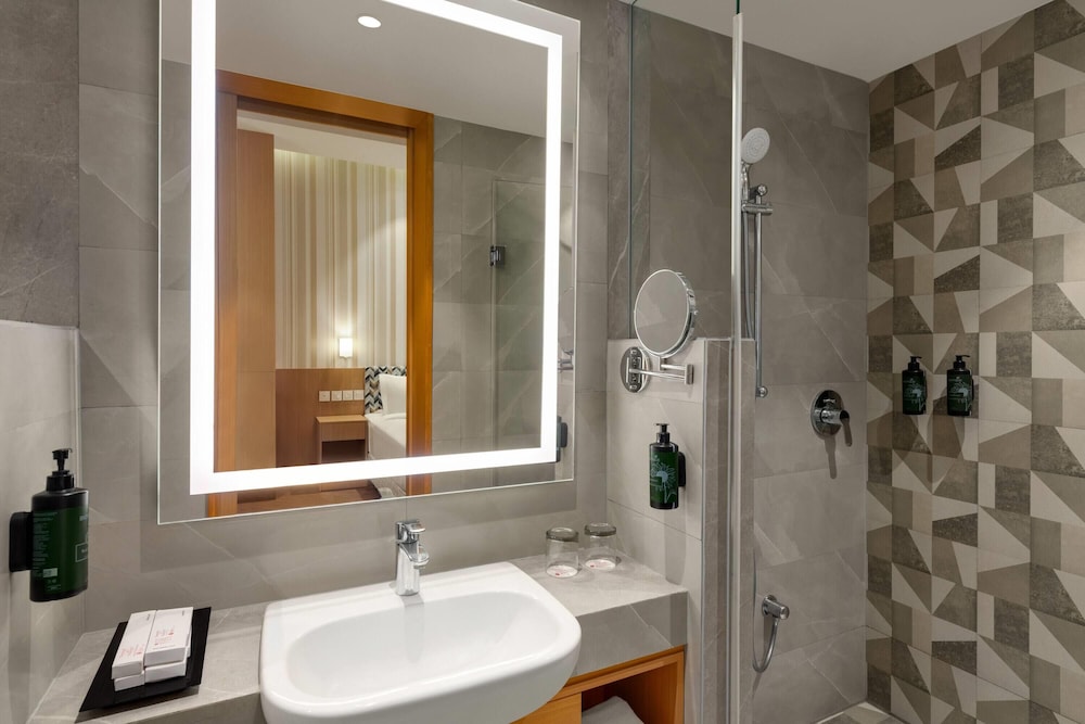 Ramada Encore by Wyndham Lucknow Airport 45/48