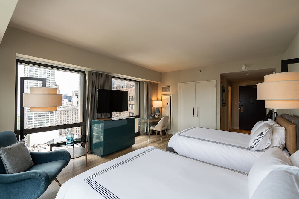Room, 2 Double Beds, Lake View