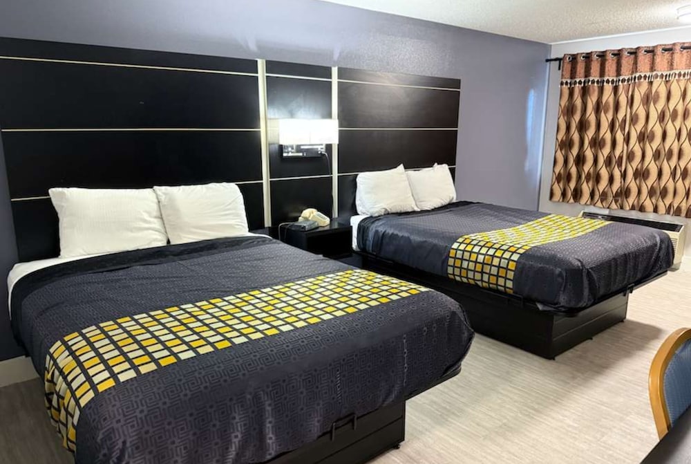 غرفة بسريرين كوين للمدخنين، Coratel Inn & Suites by Jasper Hastings 3/10