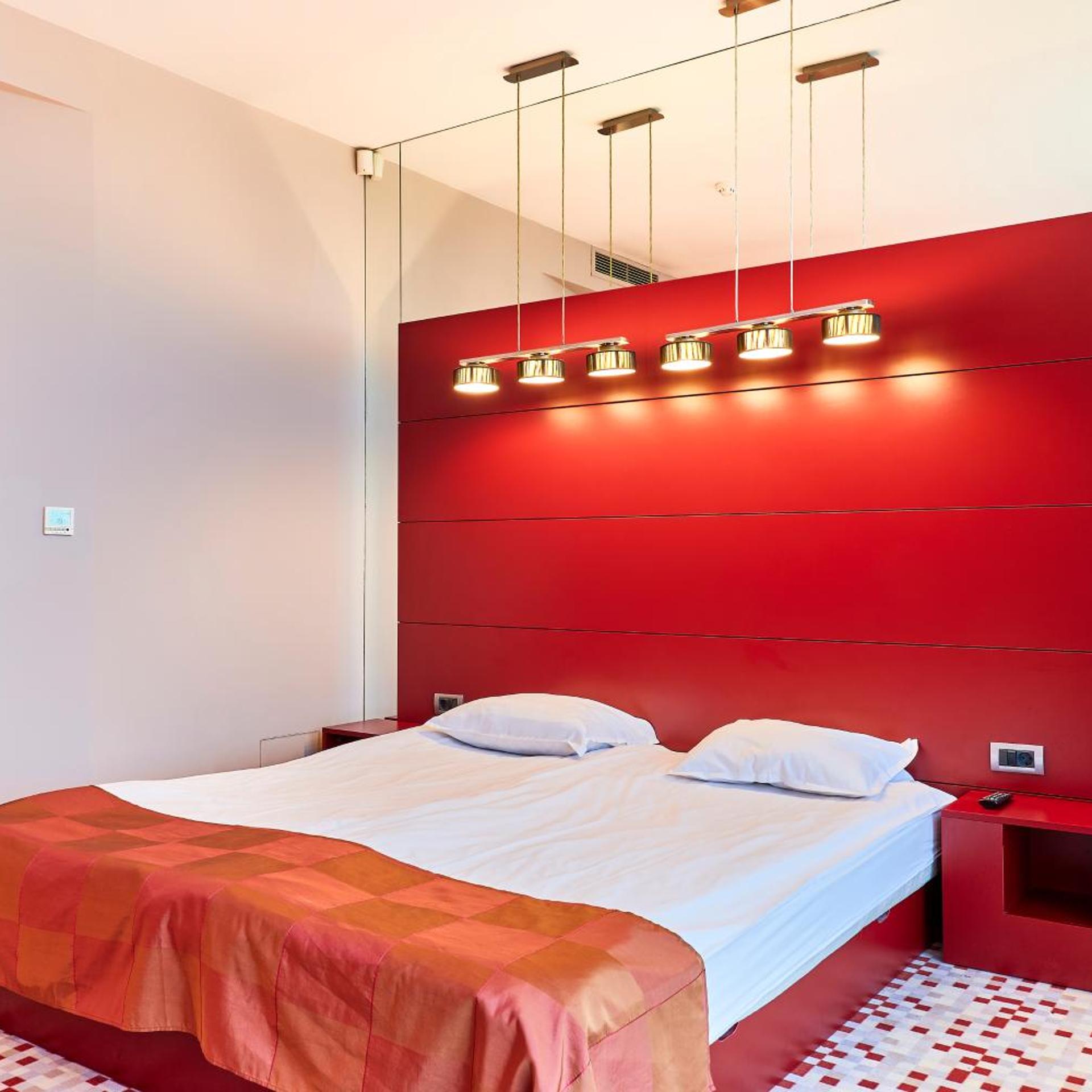 Mirena Hotel 17/50