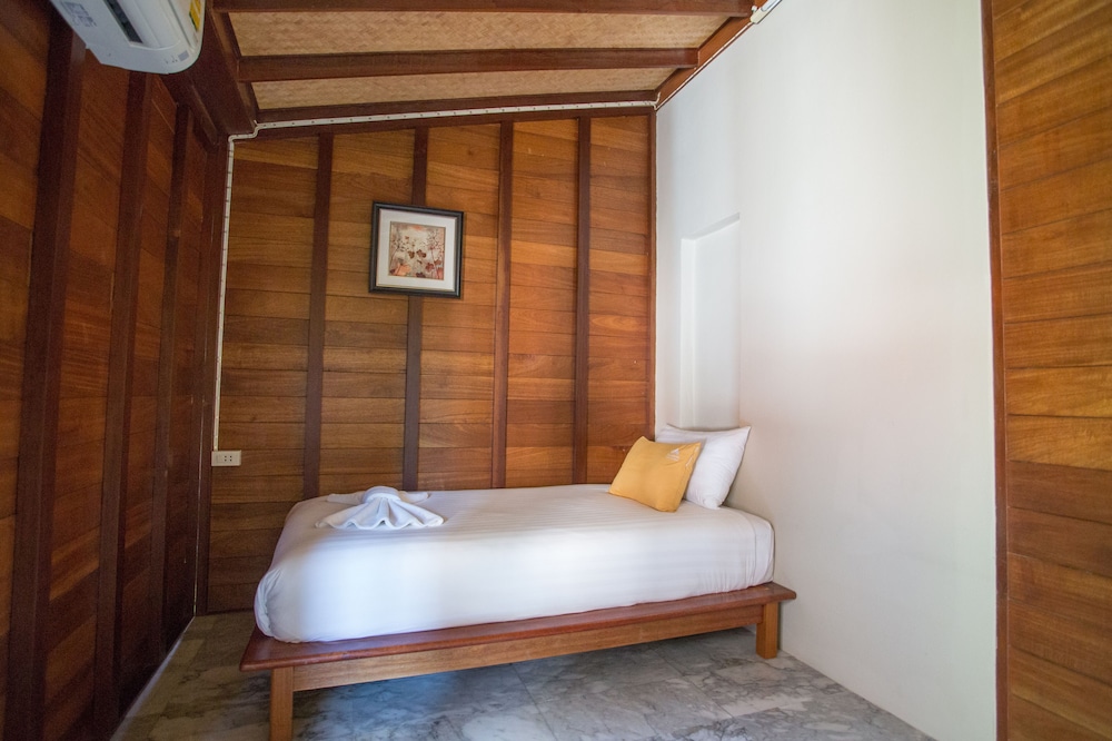 Rice Farm Villa Suratthani 13/32