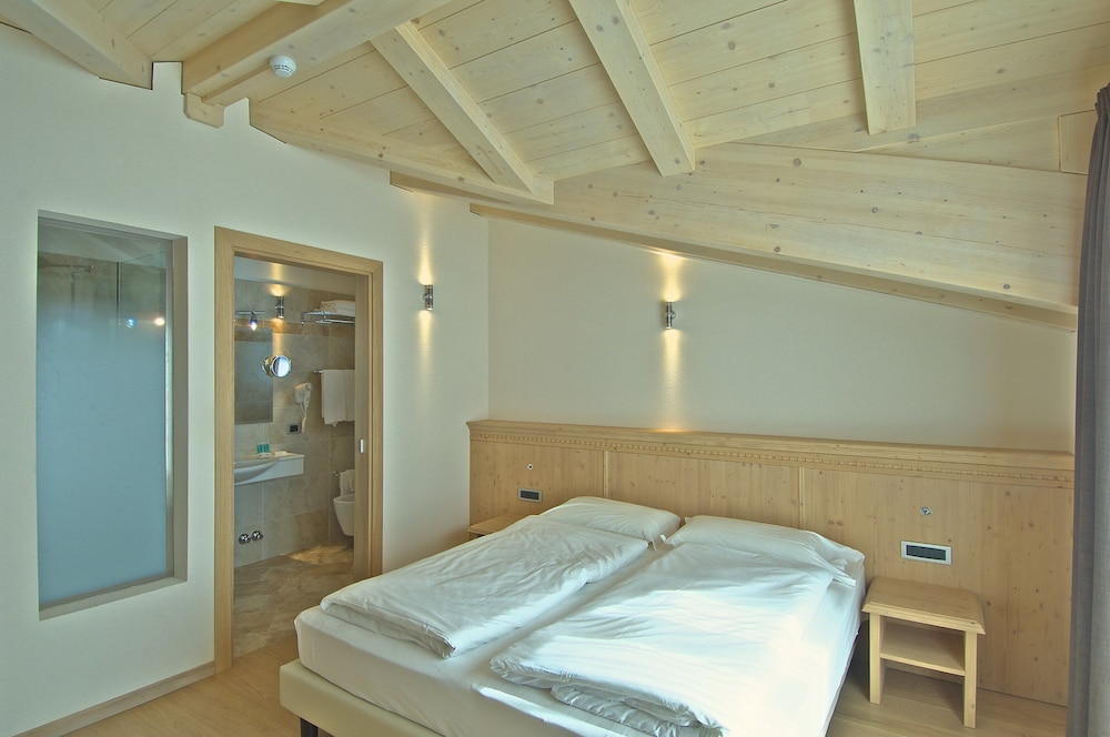 Alba Alpine Hotel 24/71