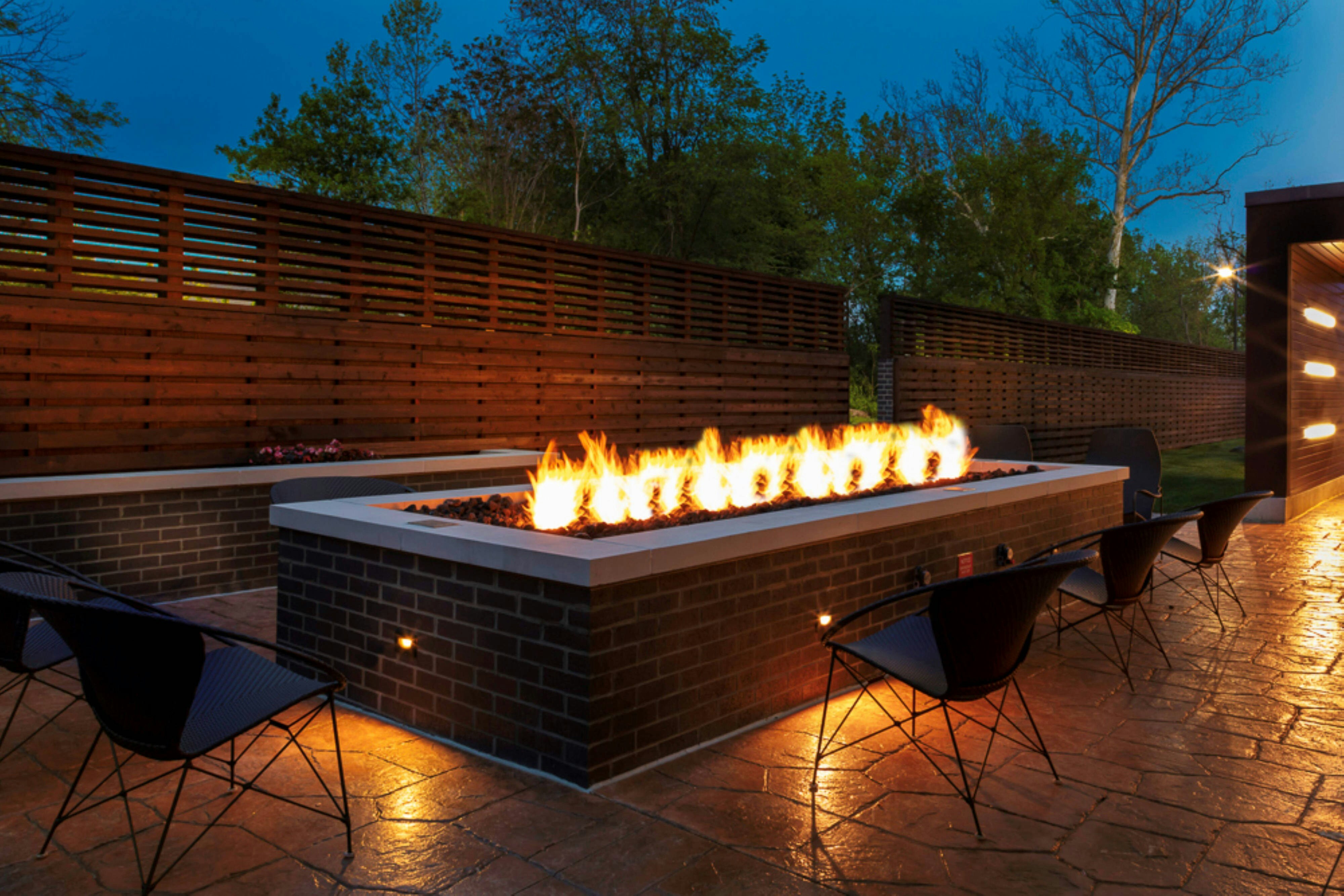 Courtyard By Marriott Indianapolis West-Speedway 4/44