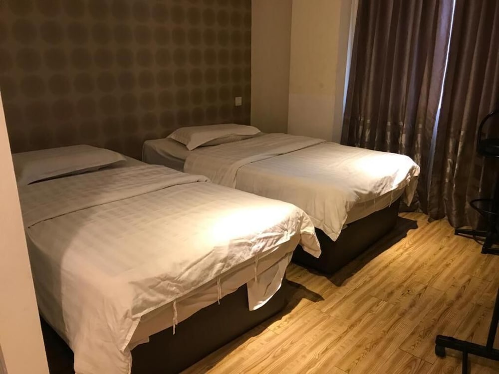 My Family Hotel 7/36
