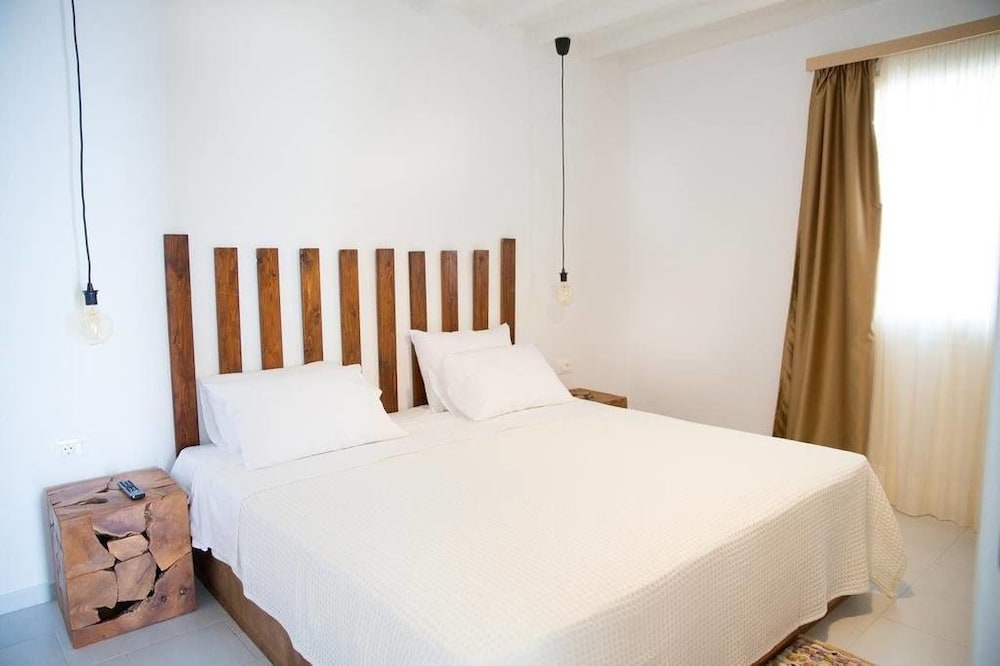 Bellou Suites 8/50