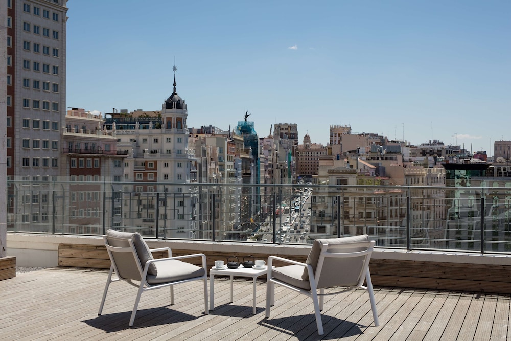 BARCELO TORRE DE MADRID 46/50