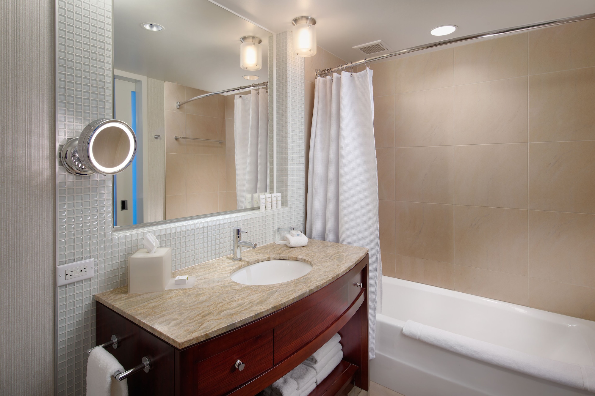Premium, King Bed, West Side، Intercontinental San Francisco Hotel 9/10