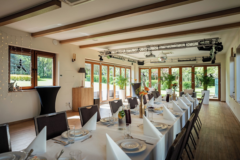 Hotel Platan 44/66