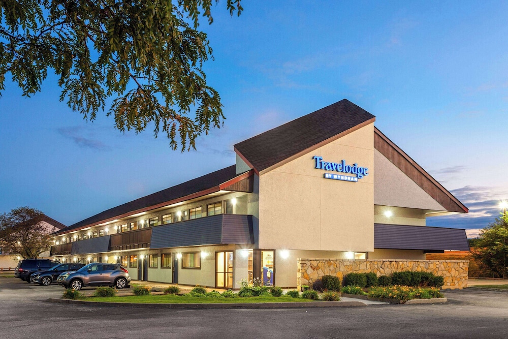 Travelodge by Wyndham Peoria 4/52