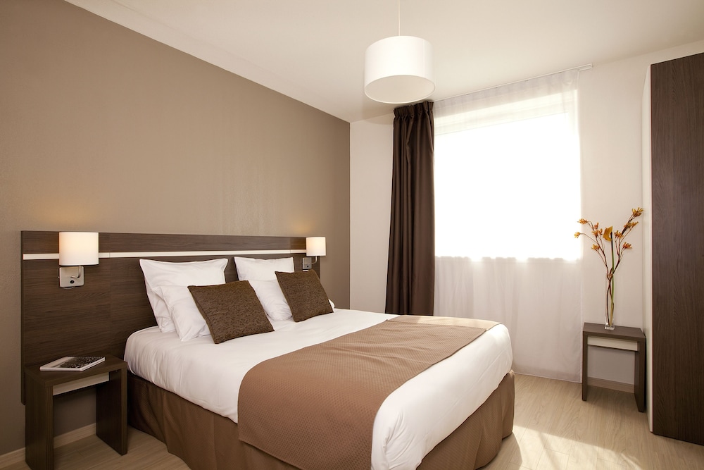 Sejours & Affaires Massy Atlantis 13/33