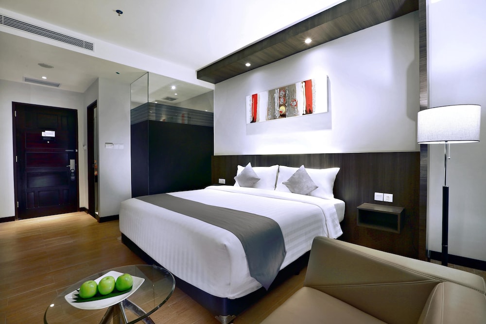 Hotel NEO Dipatiukur - Bandung by ASTON 9/34