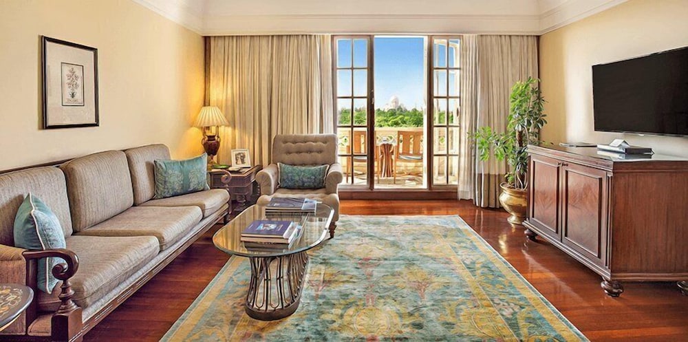 Oberoi Amarvilas 35/73
