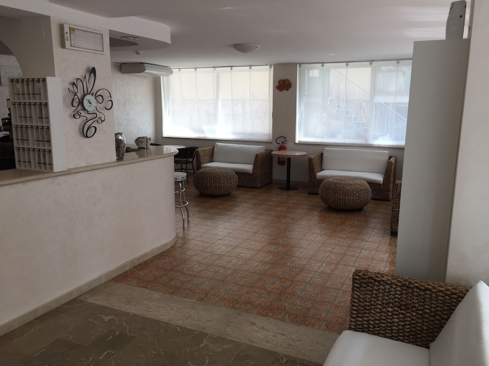 Hotel Stresa 57/66