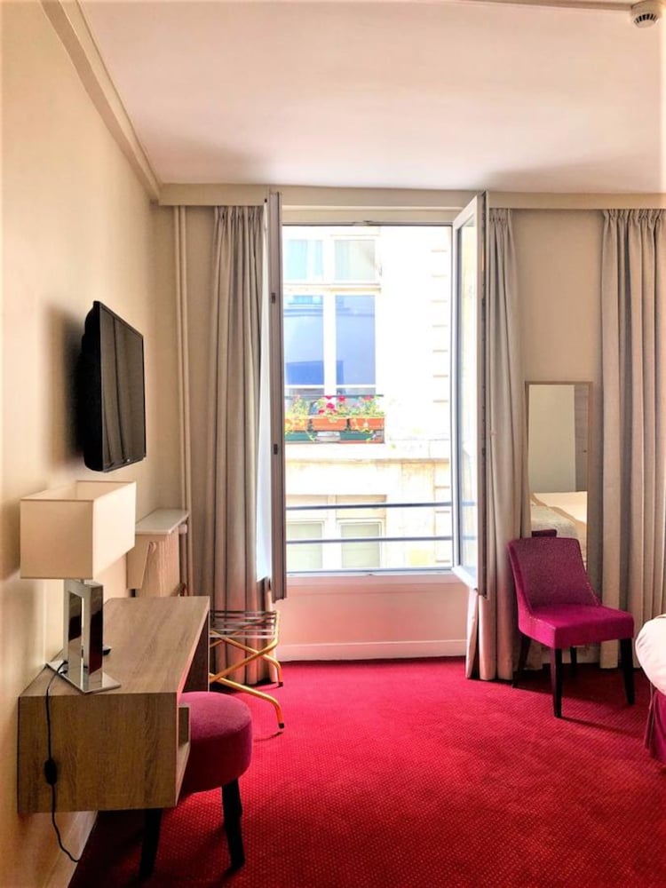 HOTEL DE SUEZ 45/59