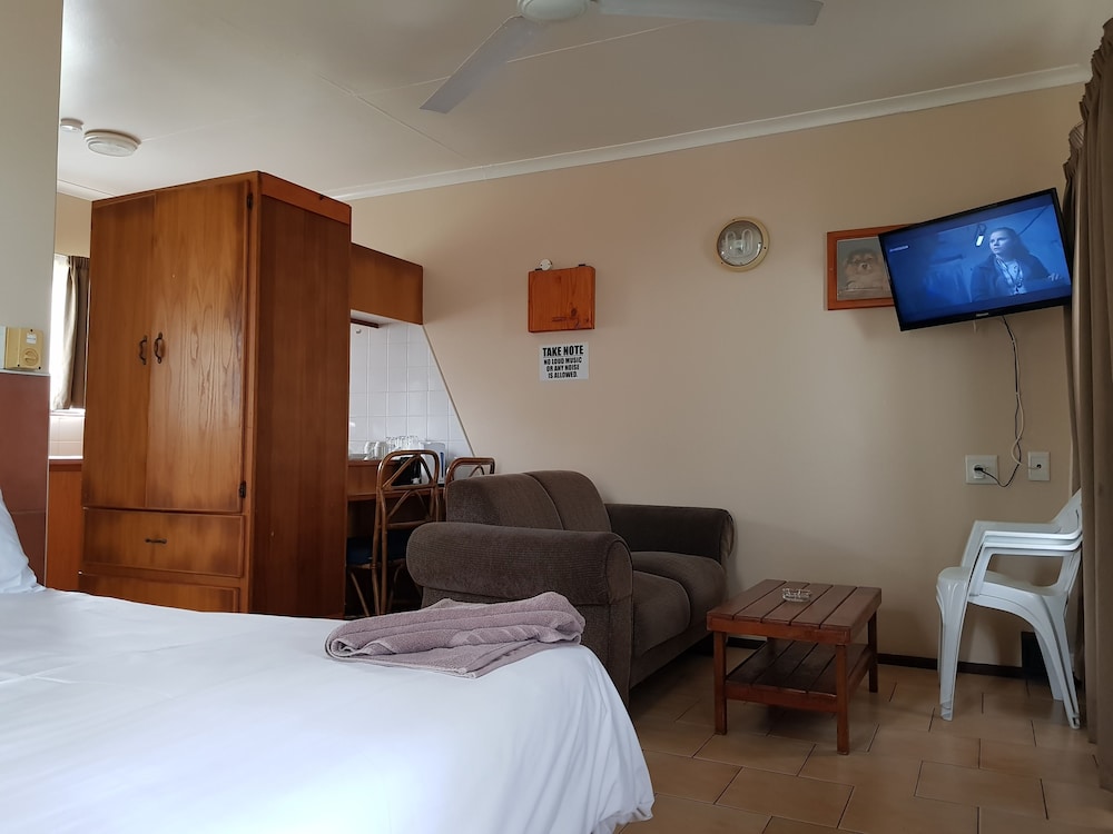 Port Edward Holiday Resort 15/50