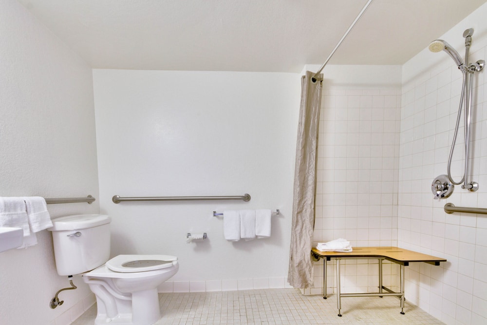 Motel6 Lewisville, TX - Dallas 23/48