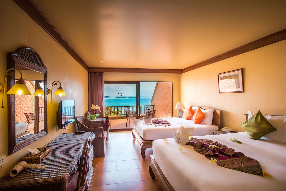 SAMUI BAYVIEW RESORT & SPA 21/66