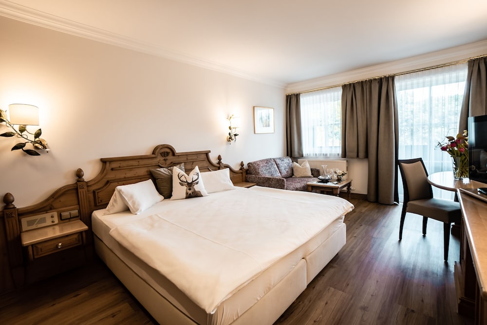 Economy, Twin Beds, Street View, Hubertushof 2/8