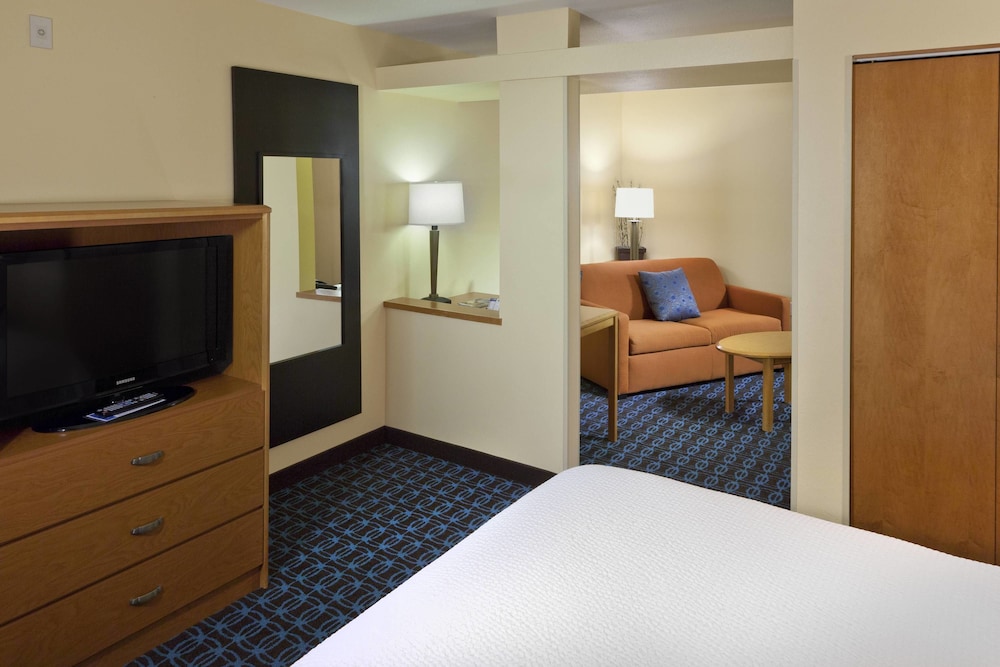 Fairfield Inn And Suites San Bernardino 14/47
