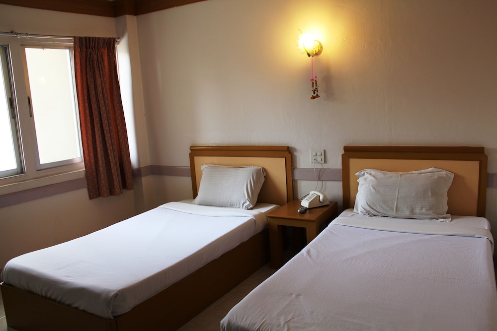 Phu Inn Hotel 7/19