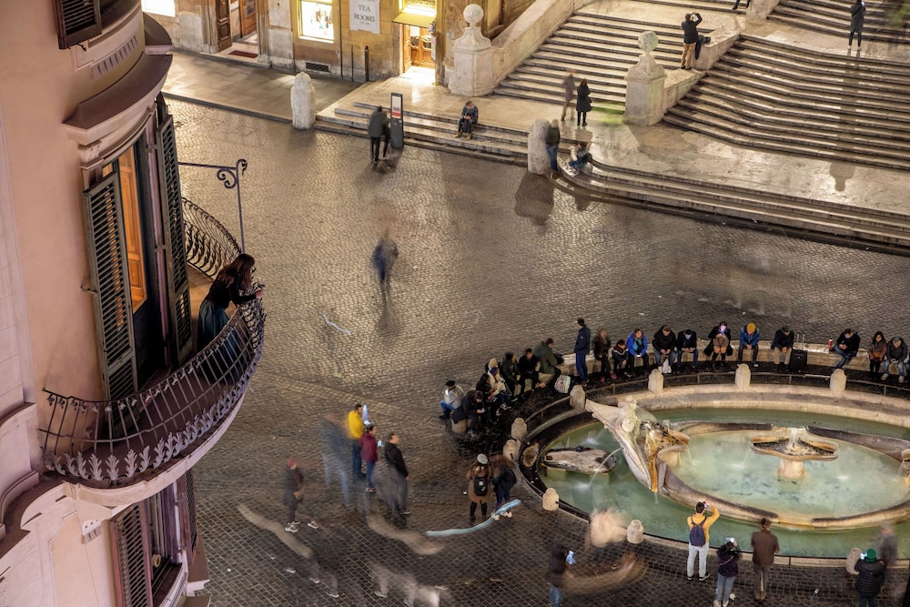 The Inn at the Spanish Steps 82/112