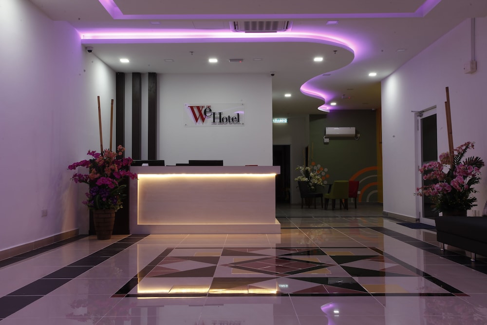 WE Hotel 2/52