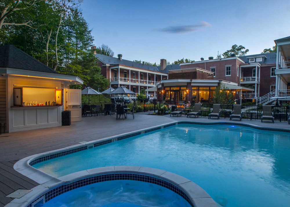 Inn at Diamond Cove 8/73