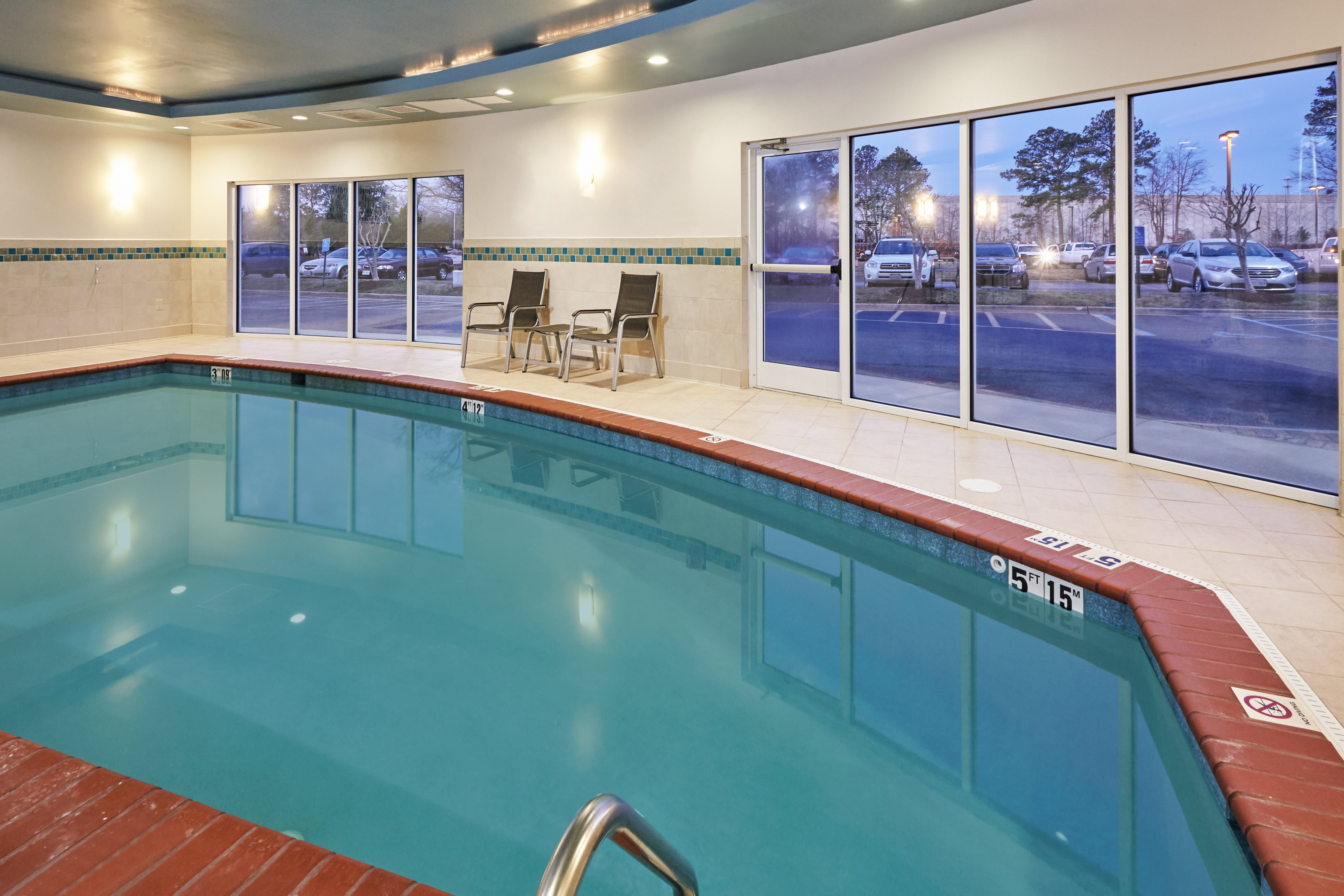 Holiday Inn Express Hampton Coliseum Central 36/80