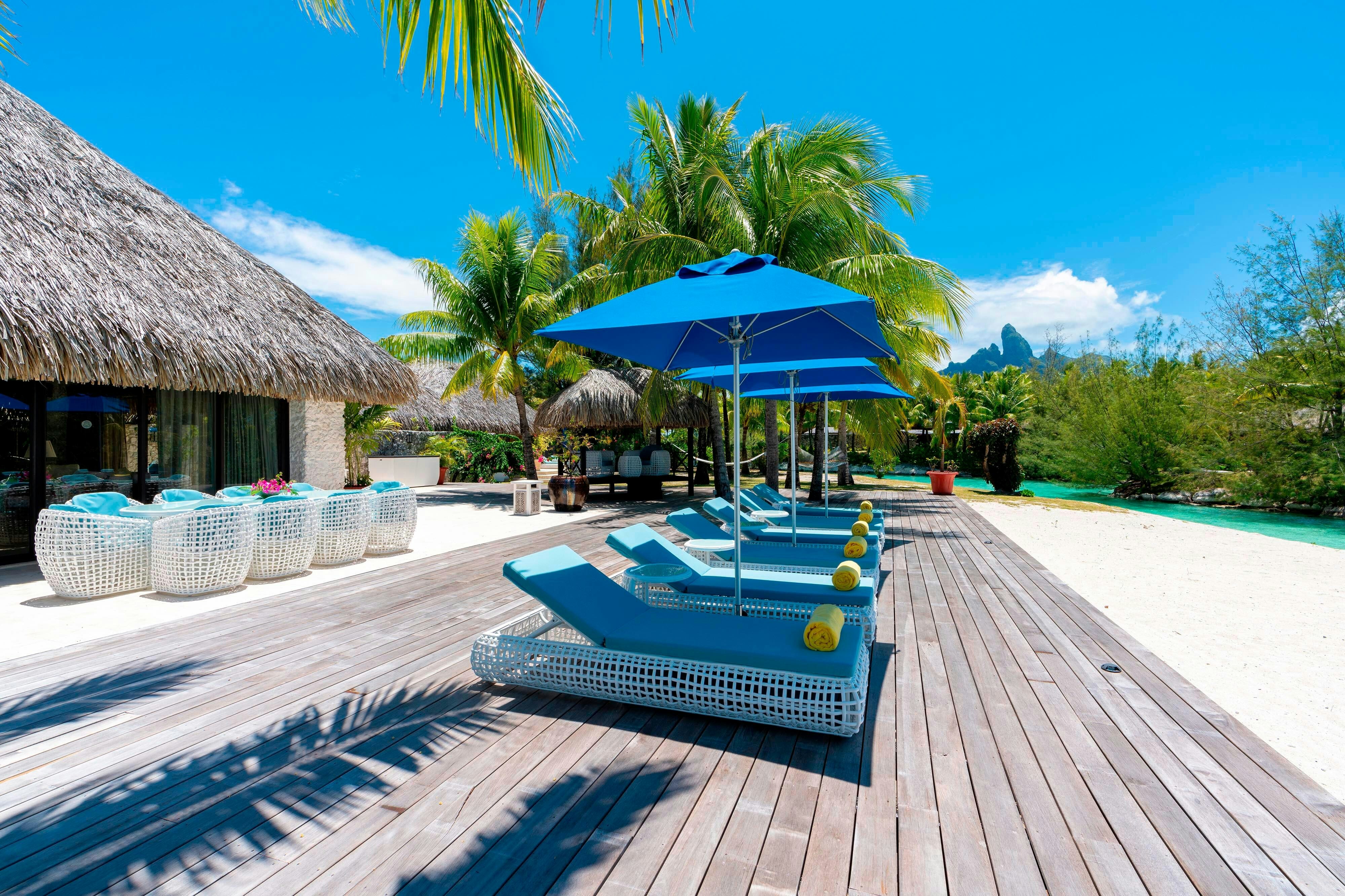 The St Regis Bora Bora Resort 78/84