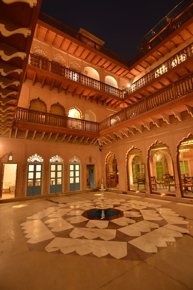Haveli Dharampura 25/47