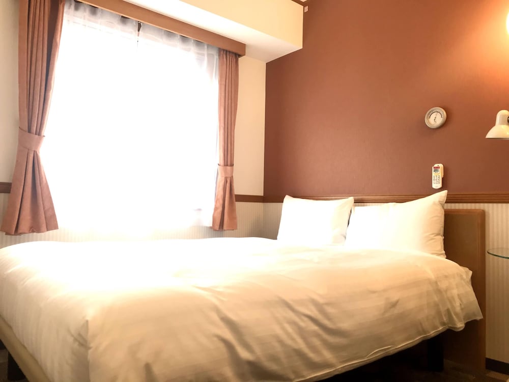 Toyoko Inn Takasakieki Nishiguchi No 2 41/50