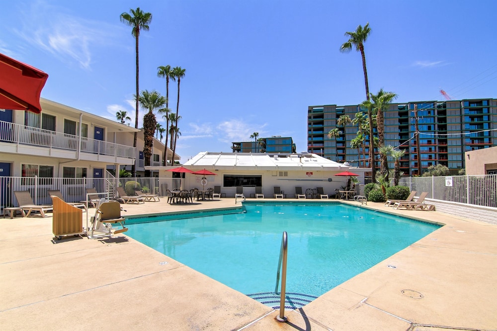 Motel6 Scottsdale, AZ - Old town Scottsdale/Fashion Square 28/40