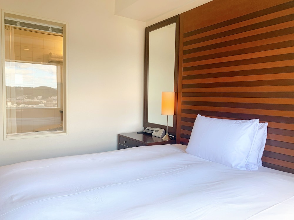غرفة بريميوم بسرير فردي، Ana Crowne Plaza Okayama Formerly Ana Hotel Okayama 4/5