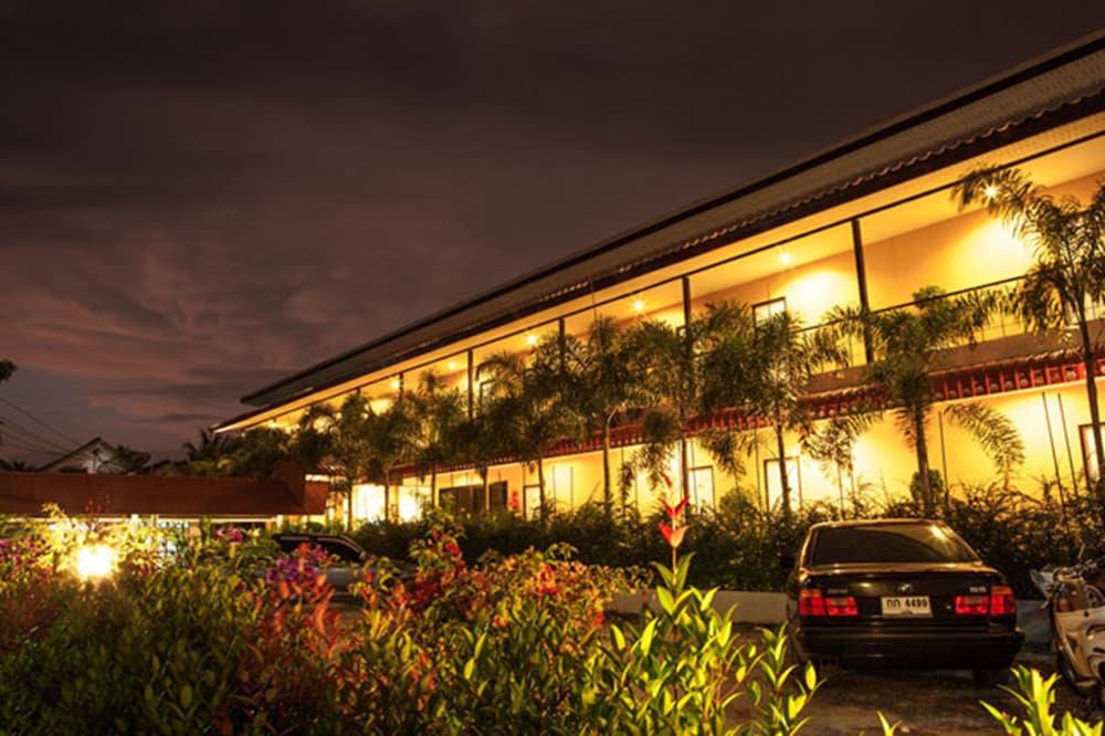 Phuket Airport Inn 4/52