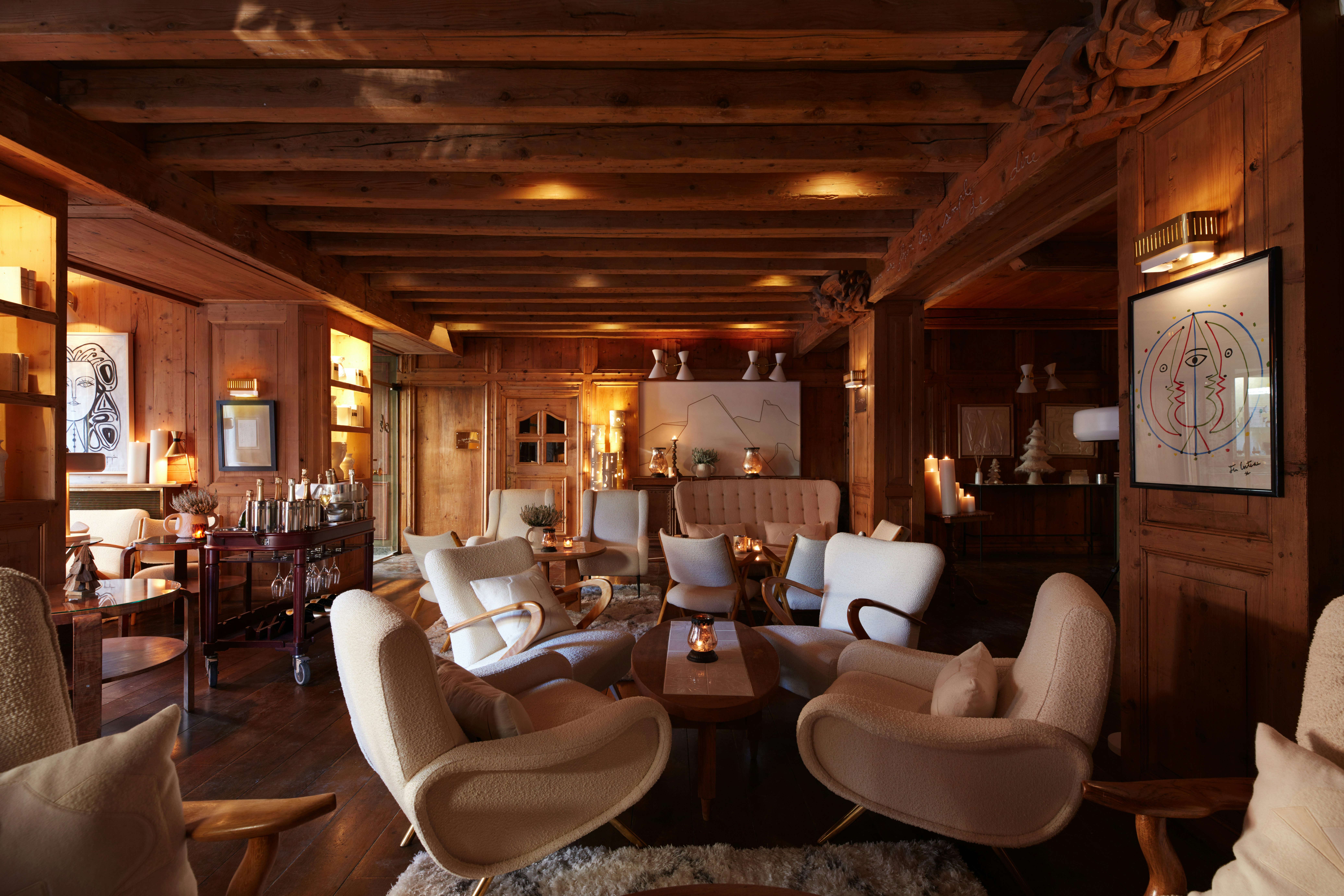 Hotel Mont Blanc 45/56