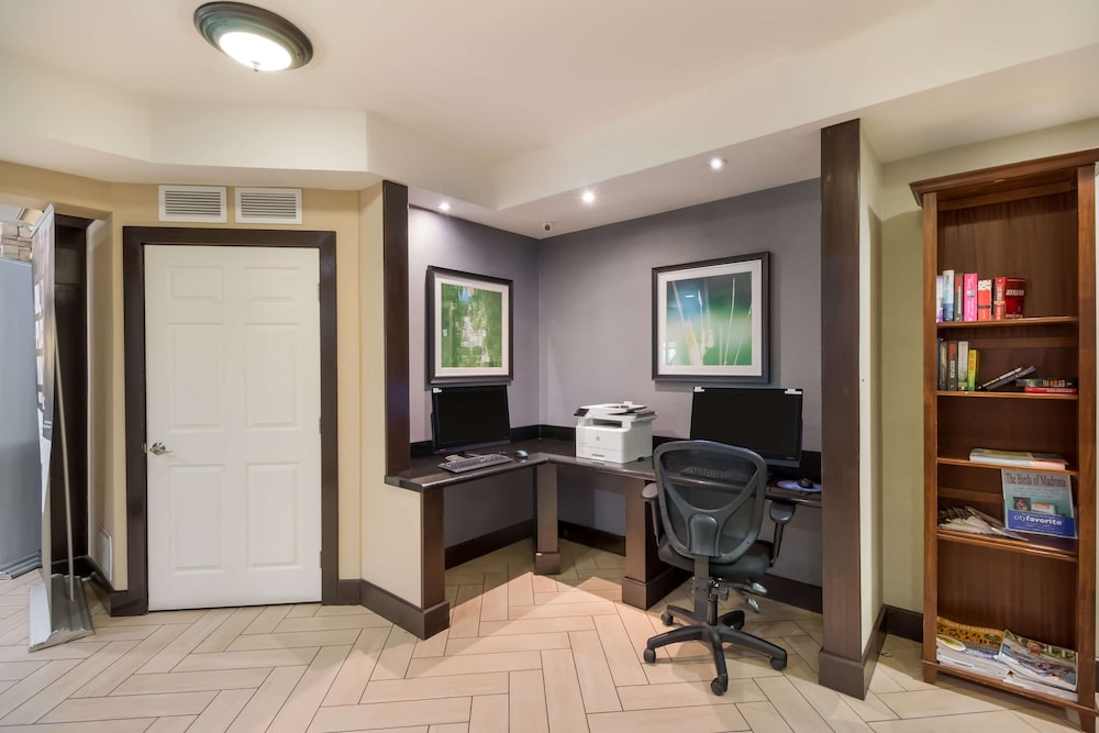 Sonesta ES Suites Torrance Redondo Beach 46/56