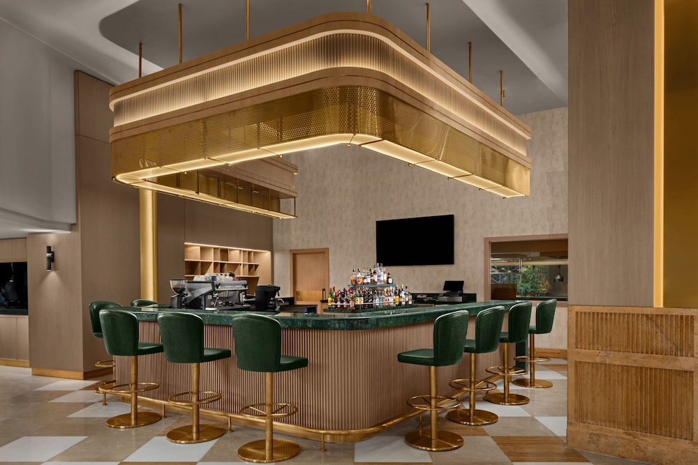 Delta Hotels Istanbul West 40/46